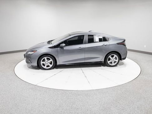 Used 2018 Chevrolet Volt LT w/ Comfort Package image 34