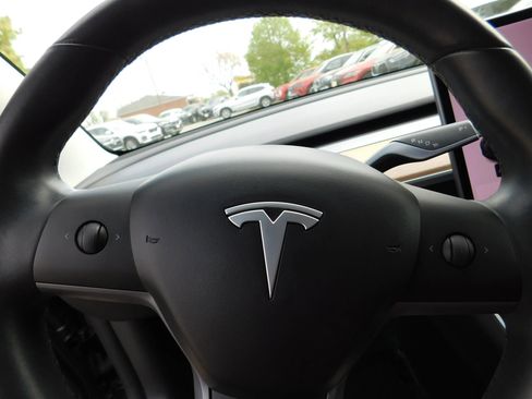 Used 2018 Tesla Model 3 Long Range AWD/4WD image 21