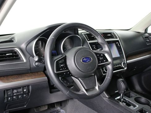 Used 2018 Subaru Outback 3.6R Limited image 14