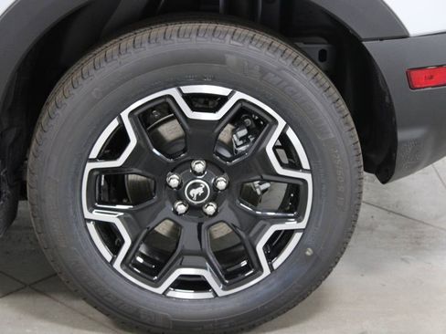 New 2026 Ford Bronco Sport Outer Banks image 15