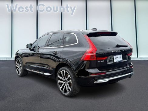Certified 2023 Volvo XC60 T8 Ultimate AWD/4WD image 7