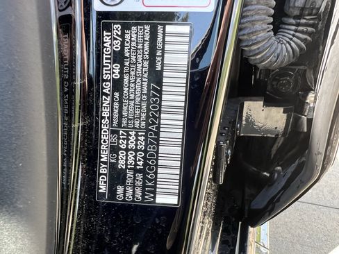 Used 2023 Mercedes-Benz S 500 4MATIC image 37