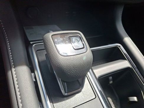 New 2026 Nissan Pathfinder SL FWD image 13