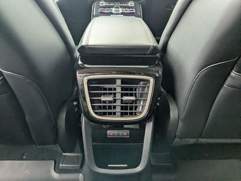 Used 2023 Lincoln Nautilus Reserve w/ Monochromatic Package image 22