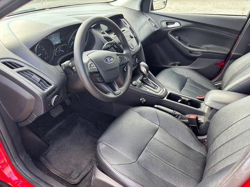 Used 2017 Ford Focus SE FWD image 11