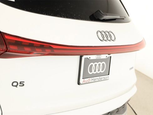 New 2025 Audi Q5 Premium Plus image 28