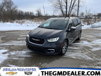 Used 2021 Chrysler Pacifica Pinnacle