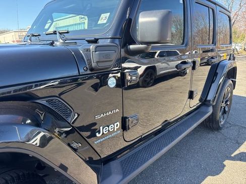 Used 2023 Jeep Wrangler Unlimited Sahara w/ Cold Weather Group image 4