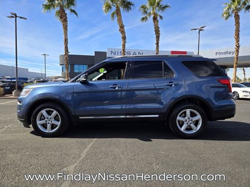Used 2019 Ford Explorer XLT w/ Equipment Group 201A image 3