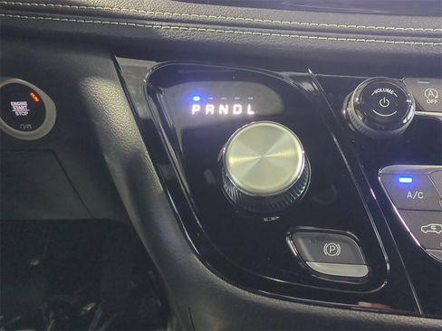 New 2026 Chrysler Pacifica Select image 20