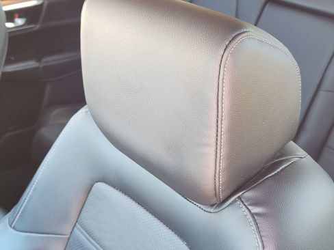 Used 2022 Honda CR-V Touring image 19