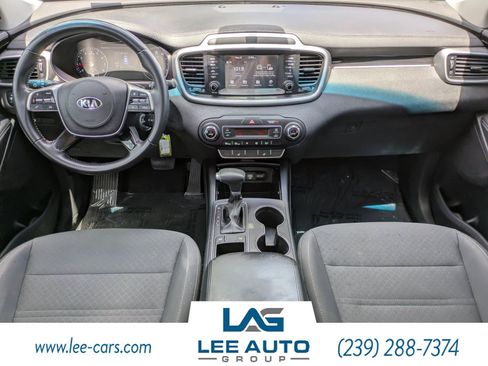 Used 2019 Kia Sorento S FWD image 11