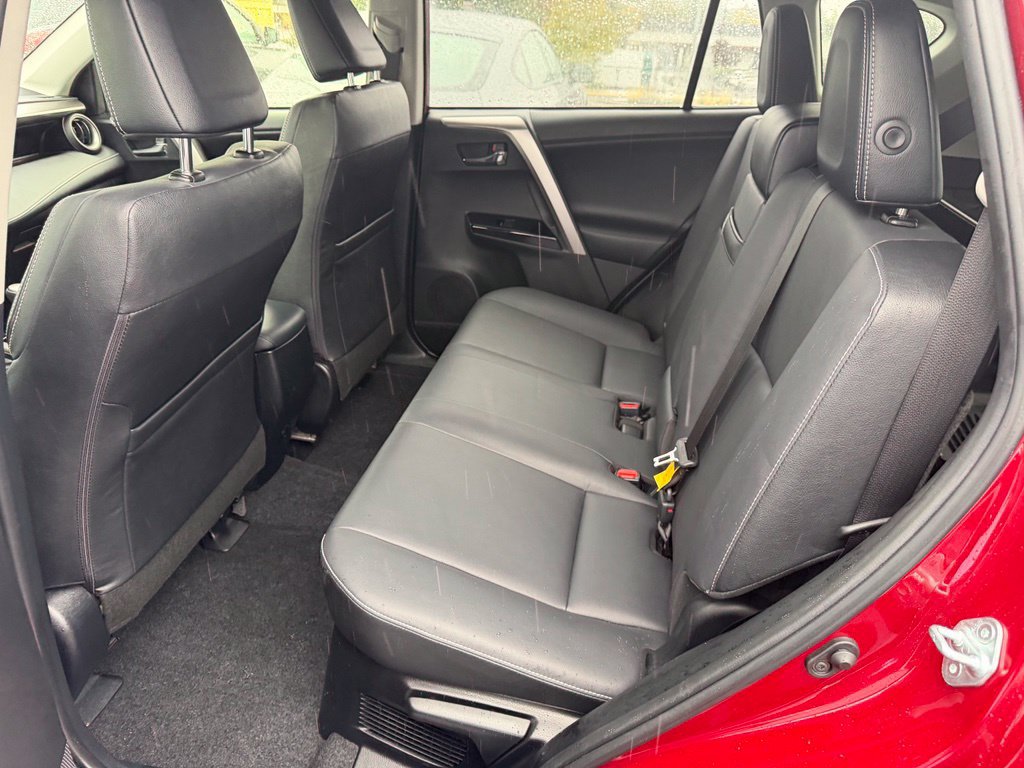 Used 2018 Toyota RAV4 Limited AWD/4WD image 16