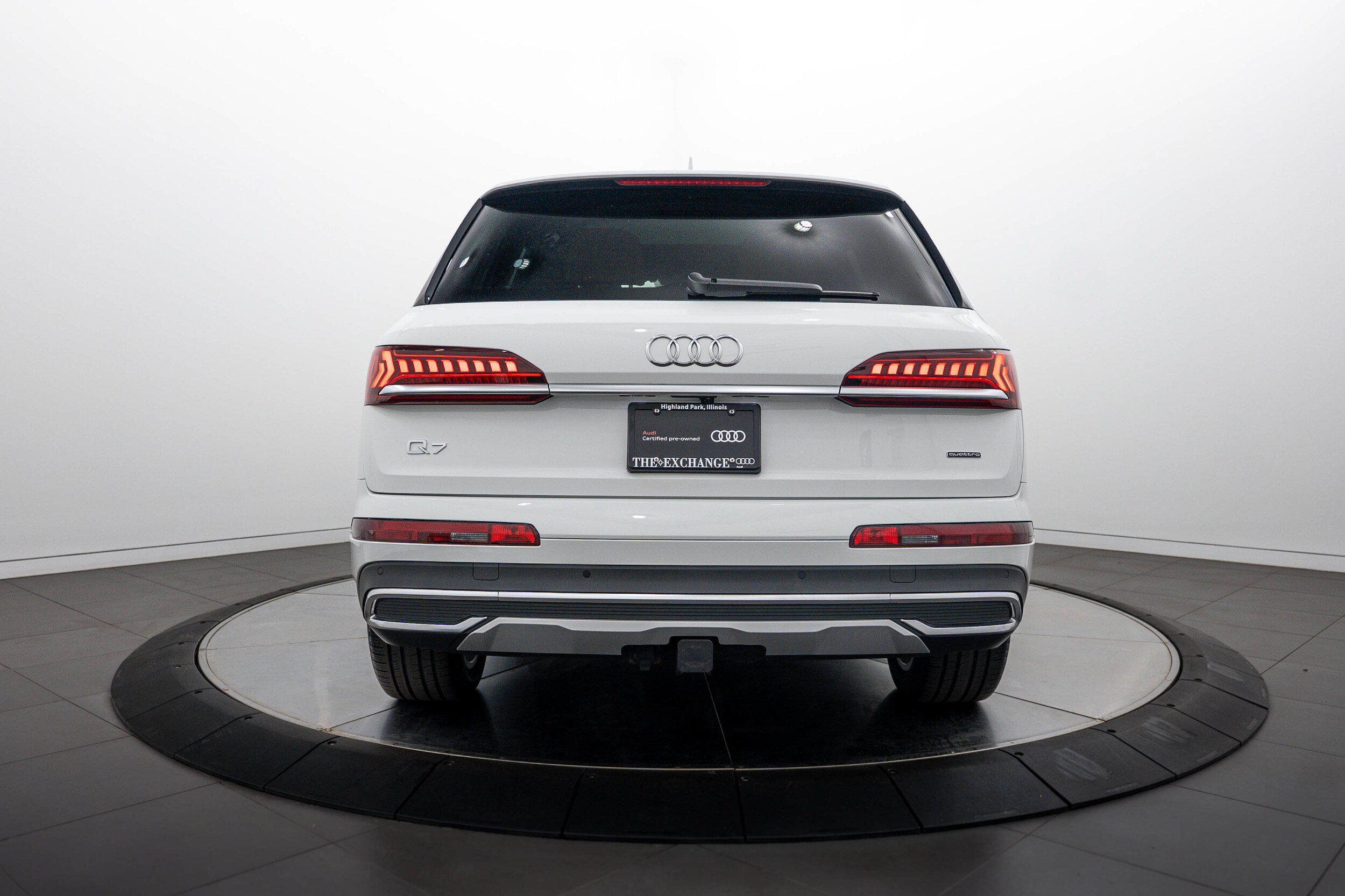 Certified 2023 Audi Q7 2.0T Premium w/ Towing Package AWD/4WD image 20