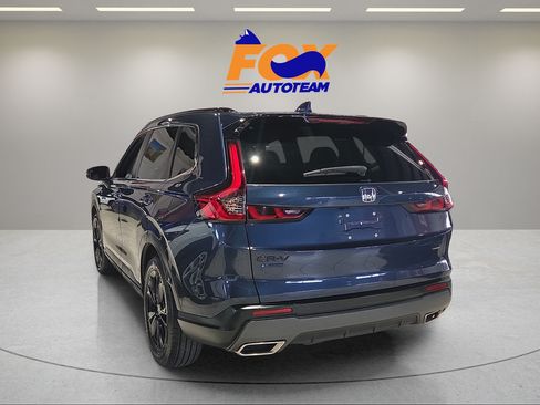 Used 2023 Honda CR-V Sport Touring image 2