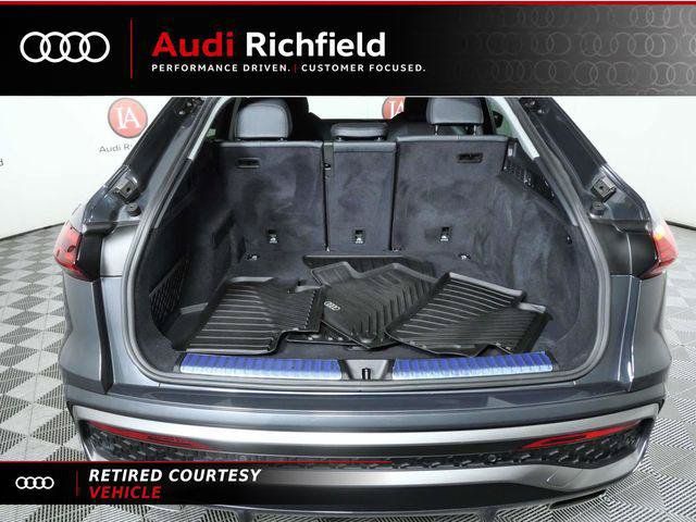 Used 2025 Audi Q5 Premium Plus w/ Premium Plus AWD/4WD image 11