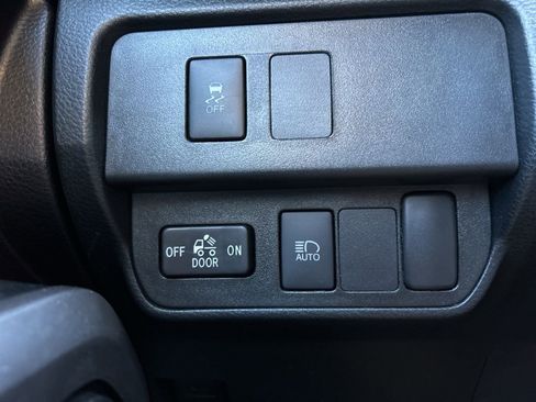 Used 2021 Toyota Tacoma SR5 image 29