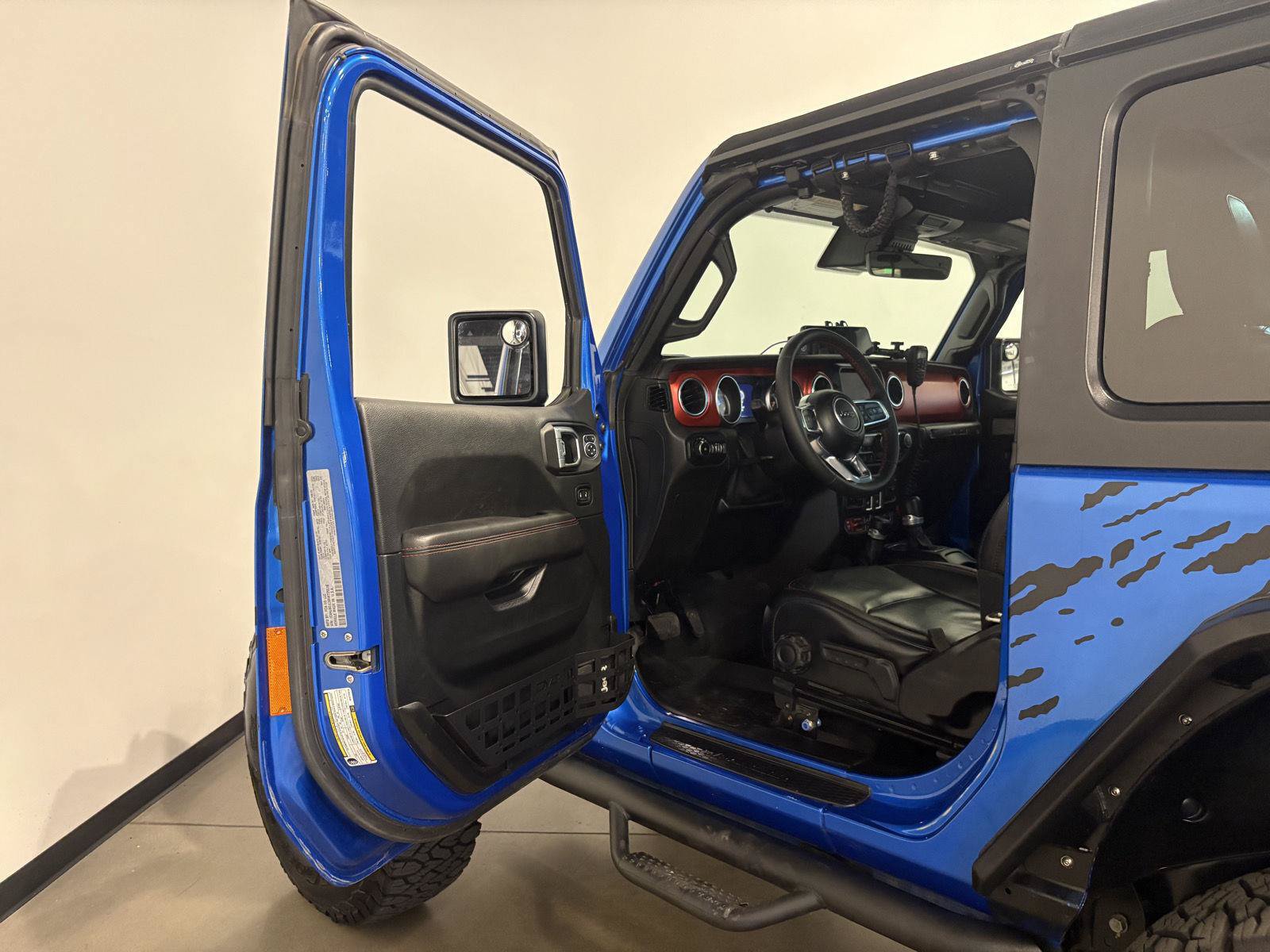 Used 2021 Jeep Wrangler Rubicon AWD/4WD image 24