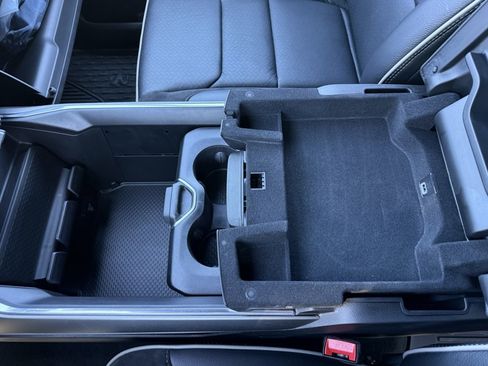 Used 2024 RAM 1500 Laramie image 29