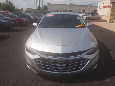 Used 2020 Chevrolet Malibu RS FWD image 4