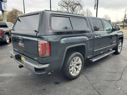 Used 2017 GMC Sierra 1500 SLT w/ SLT Premium Package image 5