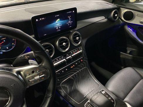 Used 2022 Mercedes-Benz GLC 300 w/ AMG Line image 8