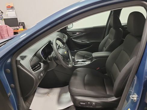 Used 2025 Chevrolet Malibu LT image 27