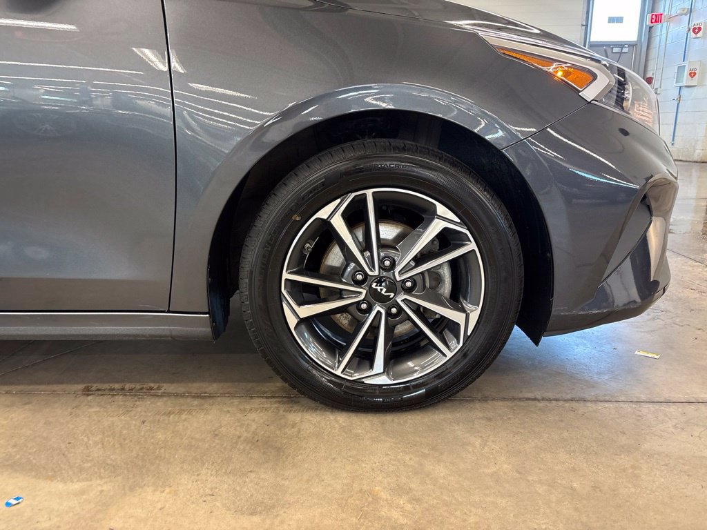 Certified 2024 Kia Forte LXS FWD image 31