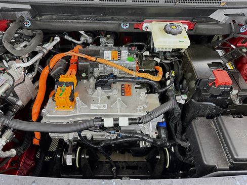 Used 2024 Chevrolet Equinox EV LT image 30