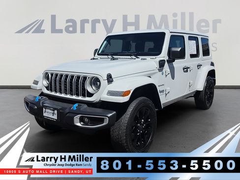 Used 2024 Jeep Wrangler Unlimited Sahara AWD/4WD image 1