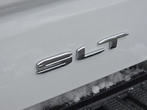 New 2026 GMC Sierra 1500 SLT w/ SLT Premium Plus Package image 9