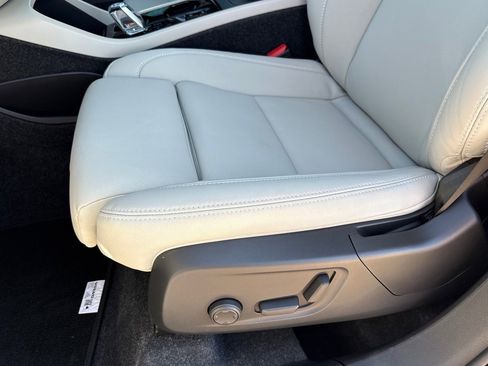 New 2026 Volvo XC40 B4 Plus w/ Protection Package Premier image 18