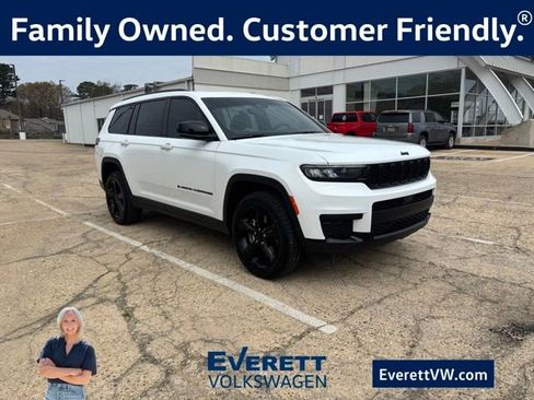 Used 2024 Jeep Grand Cherokee L Altitude AWD/4WD image 1