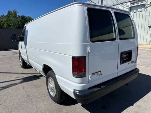 Used 2011 Ford E-150 and Econoline 150 image 3