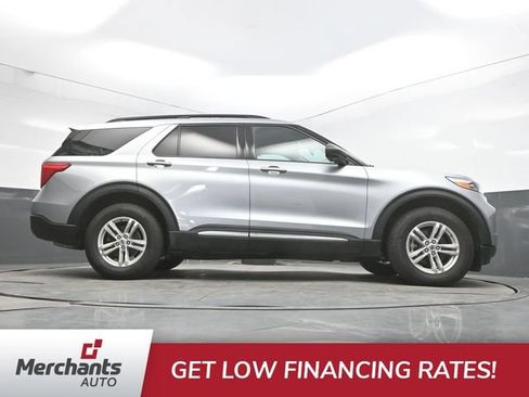 Used 2022 Ford Explorer XLT AWD/4WD image 41