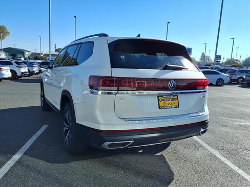 New 2026 Volkswagen Atlas SE image 2