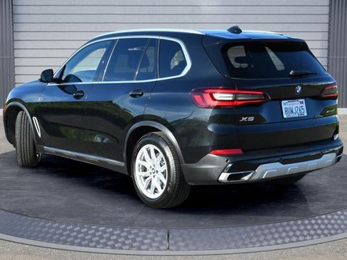 Used 2021 BMW X5 xDrive40i w/ Premium Package image 4