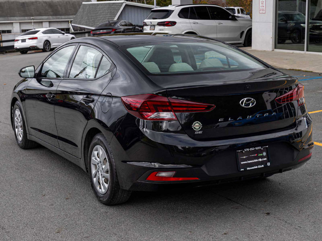 Used 2020 Hyundai Elantra SE FWD image 6