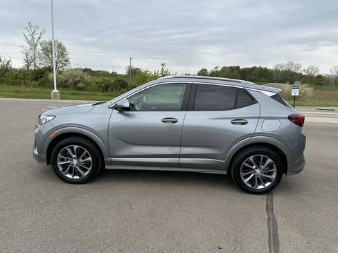 Used 2023 Buick Encore GX Select w/ Experience Buick Package AWD/4WD image 2