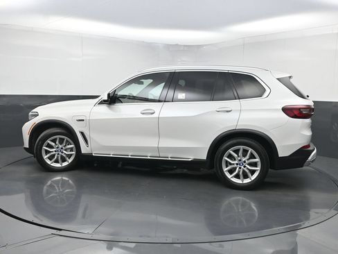 Used 2022 BMW X5 xDrive45e w/ Climate Comfort Package AWD/4WD image 43