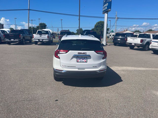 Used 2022 GMC Terrain SLT w/ LPO, Floor Liner Package AWD/4WD image 7