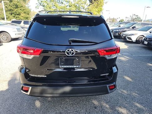 Used 2018 Toyota Highlander Limited image 4
