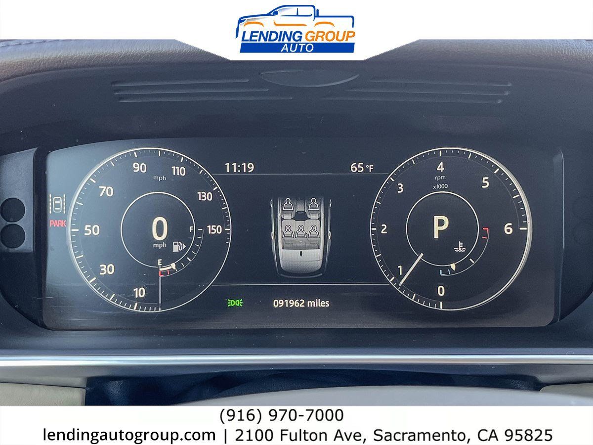 Used 2017 Land Rover Range Rover HSE AWD/4WD image 22