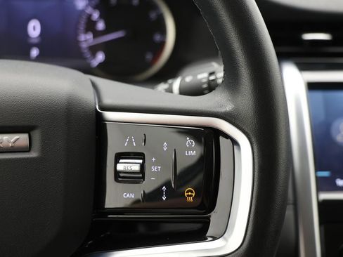Used 2023 Land Rover Discovery Sport S image 20