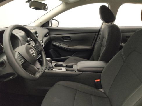 Used 2025 Nissan Sentra S FWD image 17