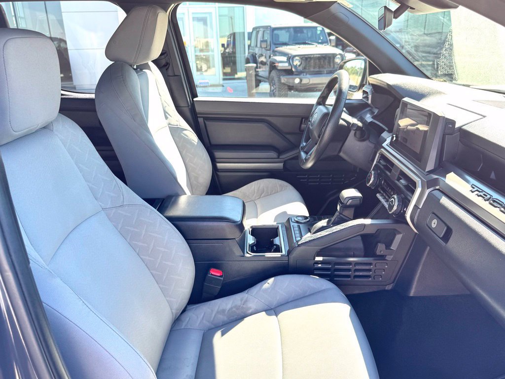 Used 2025 Toyota Tacoma SR5 RWD image 30