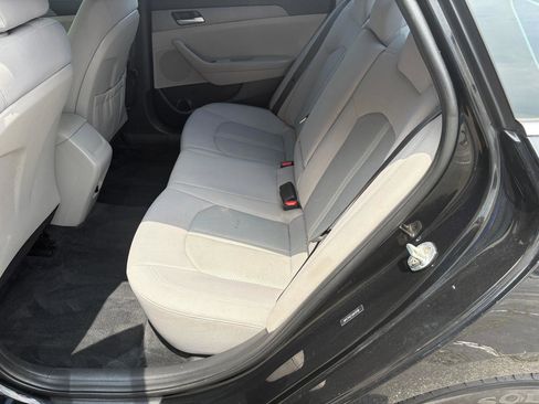 Used 2018 Hyundai Sonata SE FWD image 10
