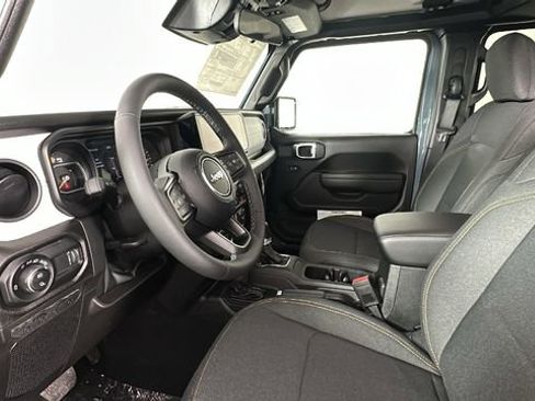 New 2026 Jeep Gladiator Sport image 19