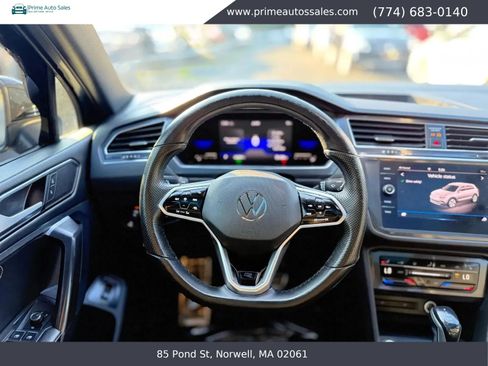 Used 2022 Volkswagen Tiguan SE R-Line AWD/4WD image 18