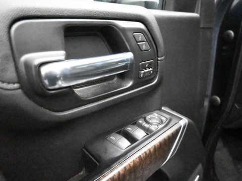 Used 2020 GMC Sierra 2500 Denali w/ Denali Ultimate Package AWD/4WD image 21